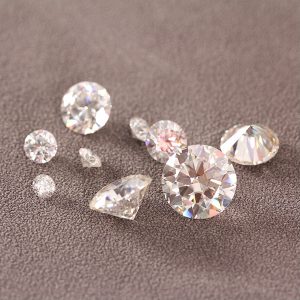 Loose Lab Diamond Round Brilliant Cut เพชรสังเคราะห์ D ไม่มีสี 0.8-3.3mm เส้นผ่านศูนย์กลาง 0.03ct-0.2กะรัต