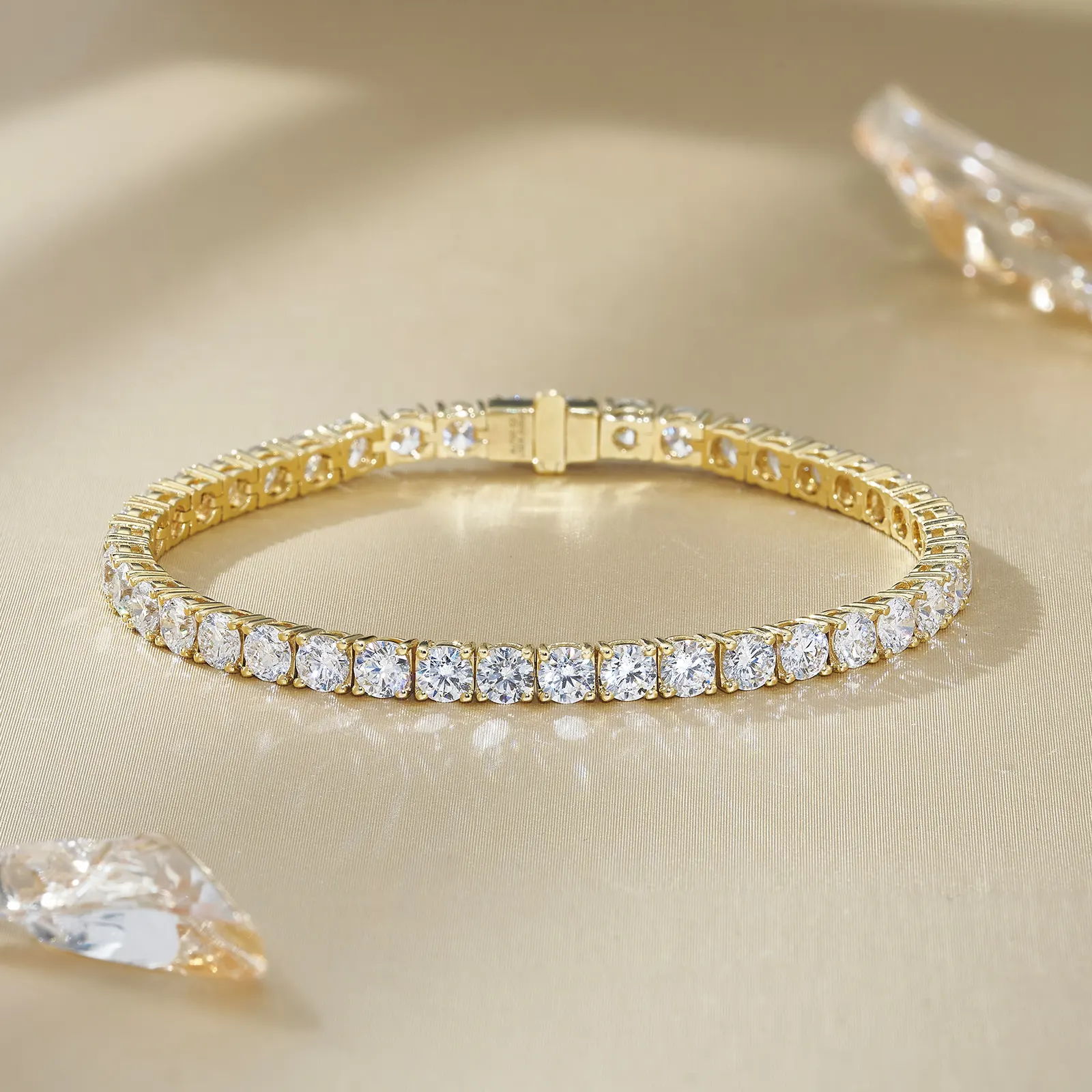 Platinum diamond pendant